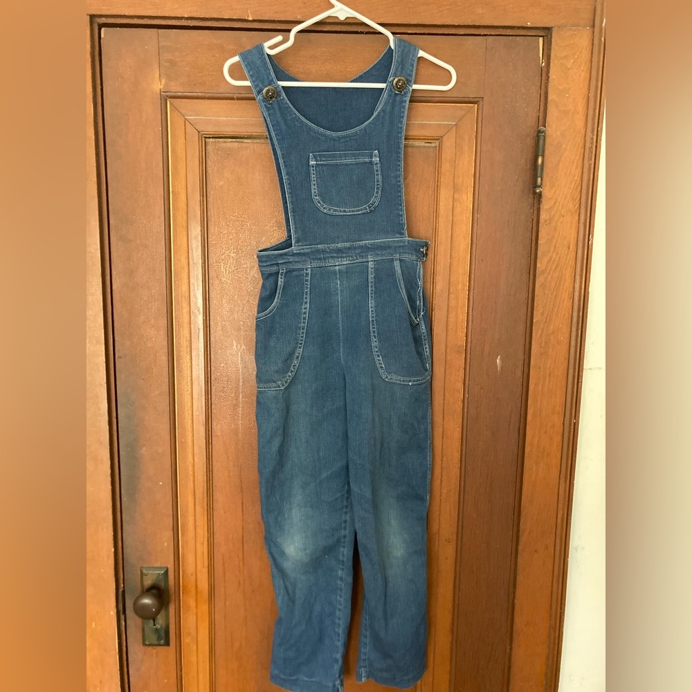 Vintage inspired jean overalls — cute button details